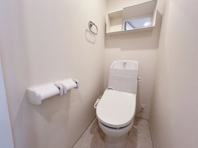 トイレ　※同タイプの写真です