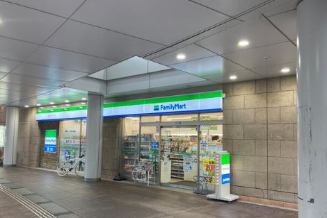コンビニ　ファミリーマート品川シーサイド店（コンビニ）まで421m
