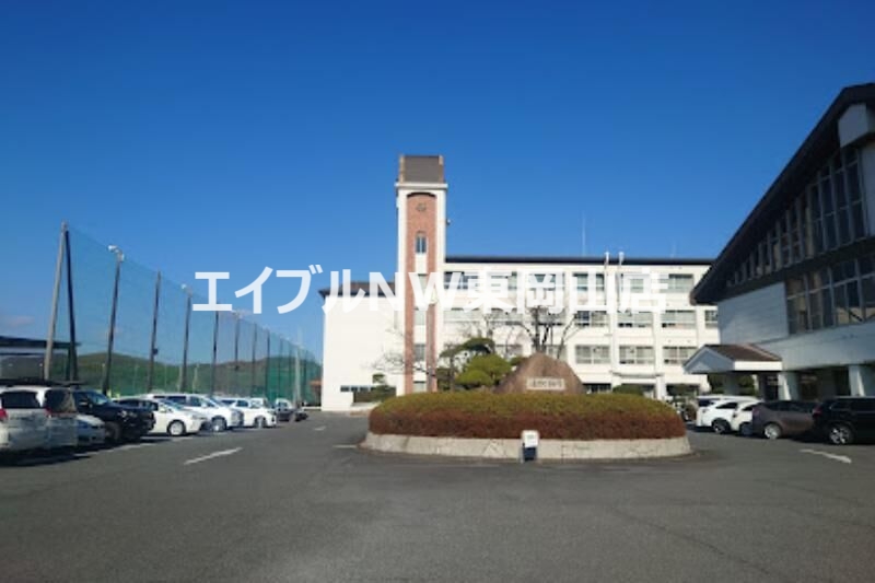 中学校　岡山市立瀬戸中学校（中学校）まで2942m