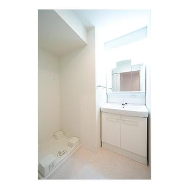 洗面設備　※写真は同タイプ住戸です。