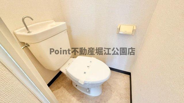 地下鉄御堂筋線 大国町駅 徒歩9分 5階建 築37年のトイレ写真