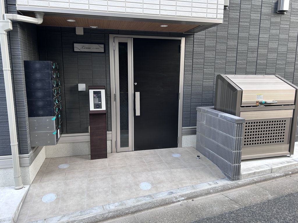 エントランス　エントランス