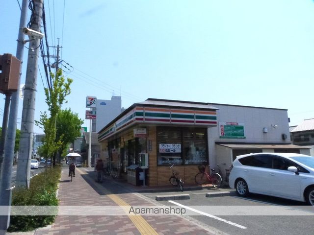 コンビニ　セブンイレブン（コンビニ）まで222m