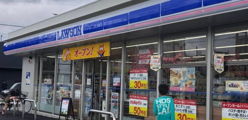 コンビニ　ローソン 御幣島三丁目店（コンビニ）まで467m