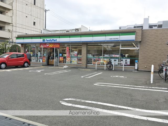 コンビニ　ファミリーマート（コンビニ）まで415m
