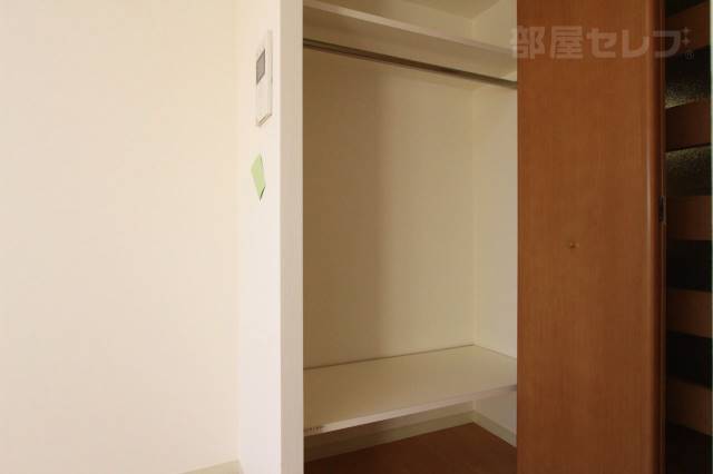 収納　１２０５号室