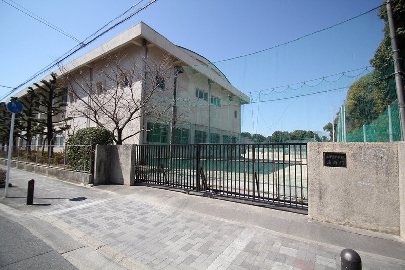 中学校　名古屋市立あずま中学校（中学校）まで667m