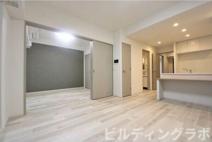 居室・リビング　別号室参考画像です。