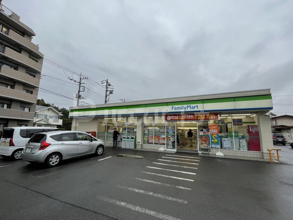 コンビニ　ファミリーマートさいたま大成町四丁目店（コンビニ）まで980m