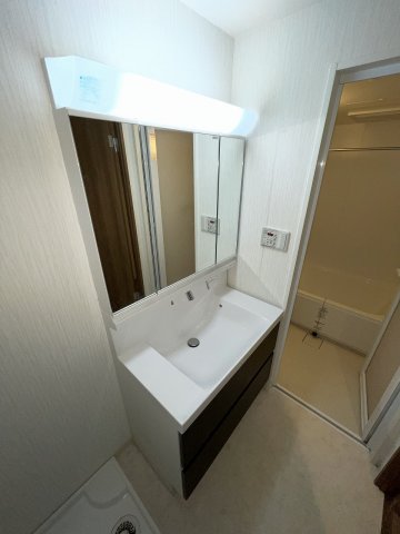 洗面設備　別のお部屋の写真です