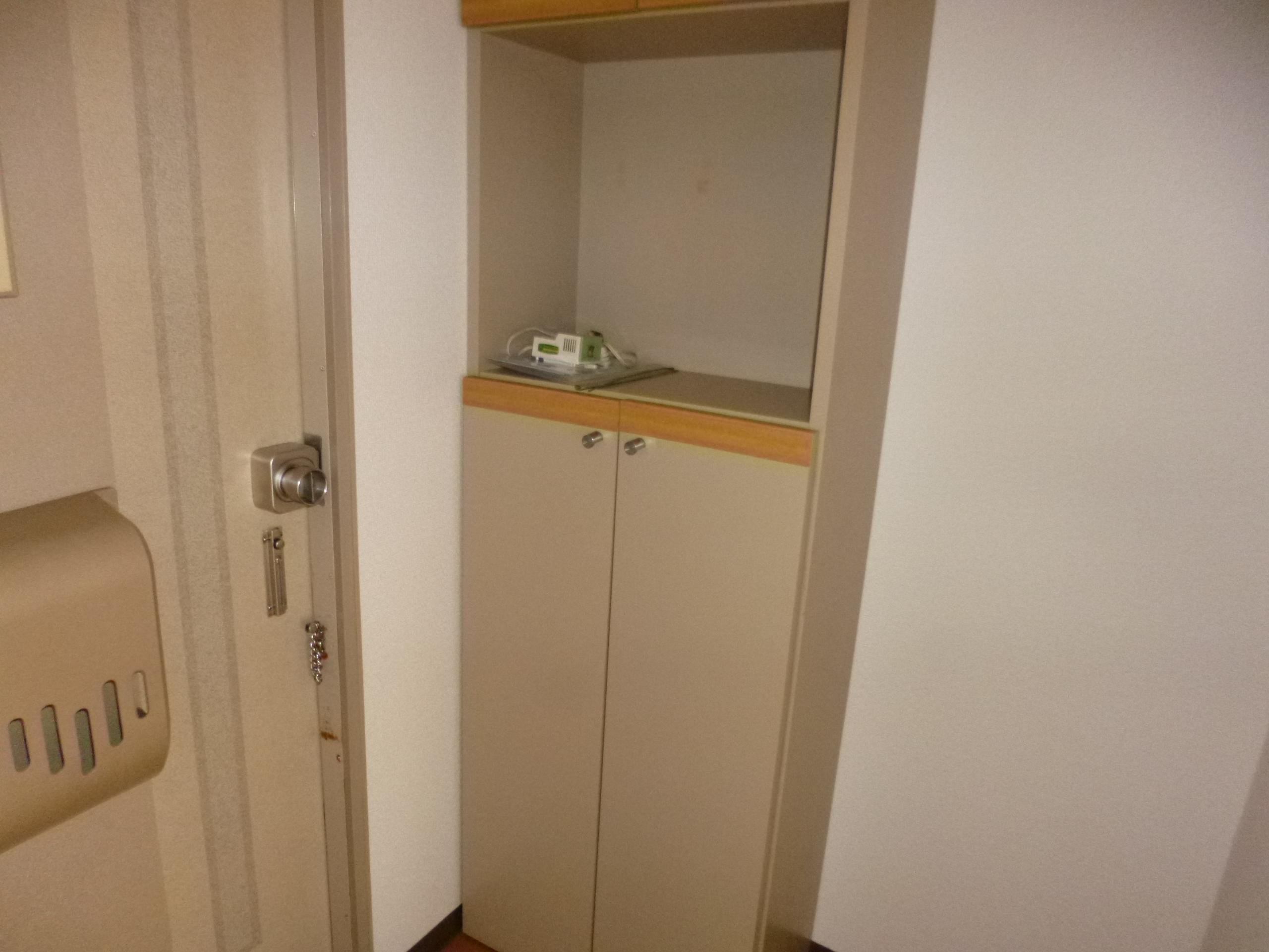 玄関　下駄箱