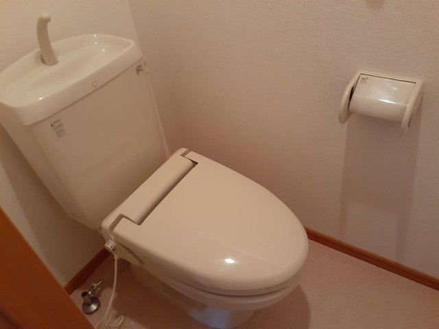 トイレ　トイレもきれいです