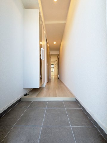 玄関　※同じ間取りの別部屋のお写真です※