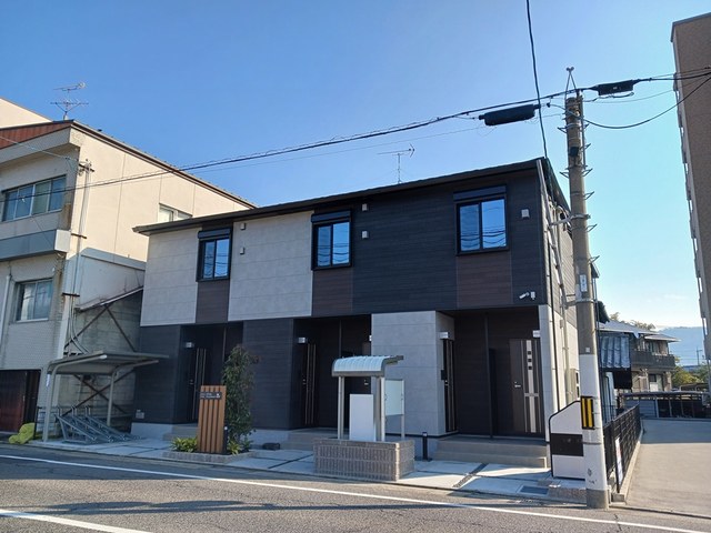 建物外観　※同じ間取りの別部屋のお写真です※