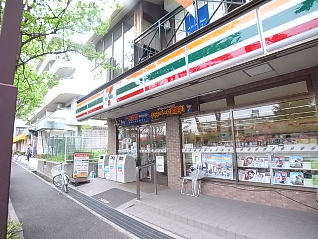 コンビニ　セブンイレブン東山町店（コンビニ）まで383m