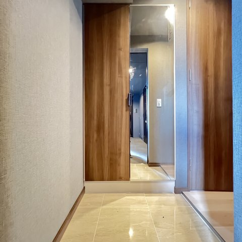 玄関　同仕様タイプです