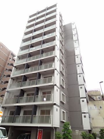建物外観　１２階建てのマンションです