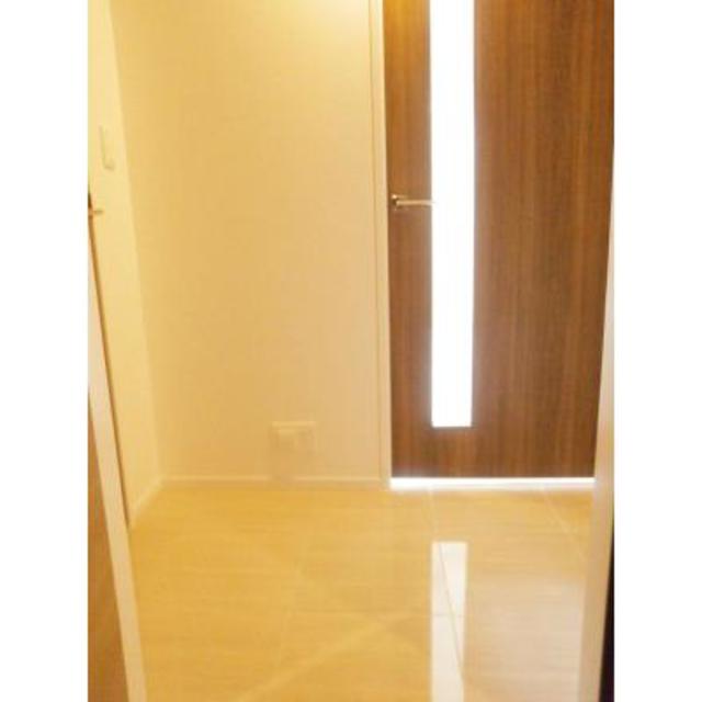 玄関　※写真は同タイプ住戸です。