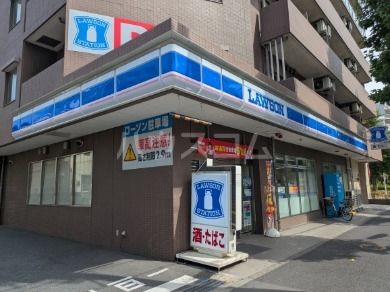 コンビニ　ローソン 杉並高井戸東二丁目店（コンビニ）まで777m