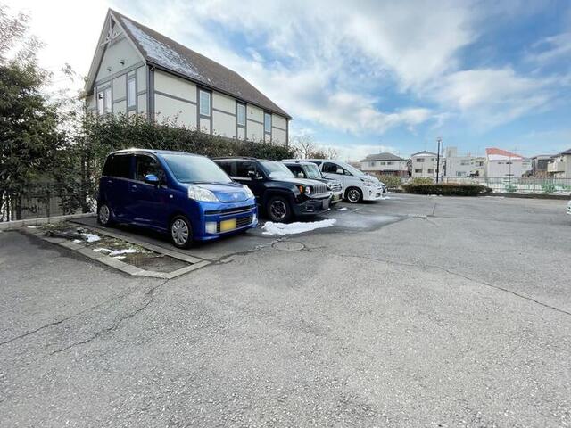 駐車場　駐車場