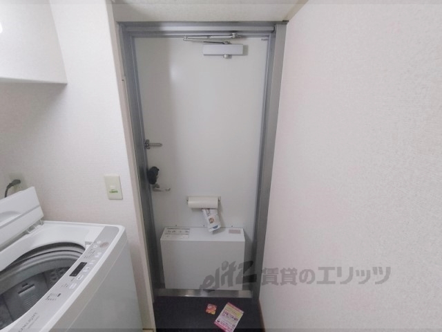 レオパレス大宮の玄関写真