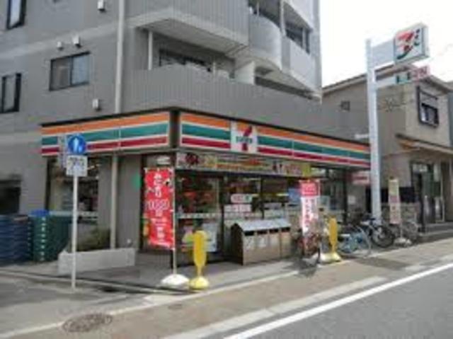 コンビニ　セブンイレブン板橋三丁目店（コンビニ）まで486m