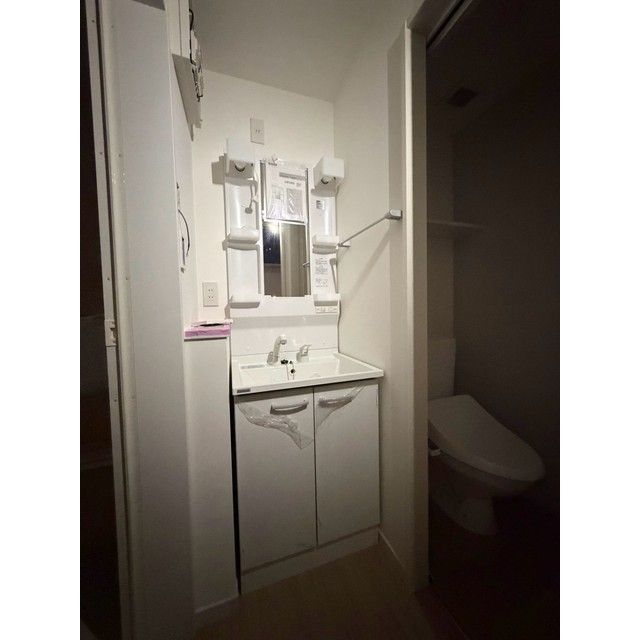 Rooms万代5の内装写真