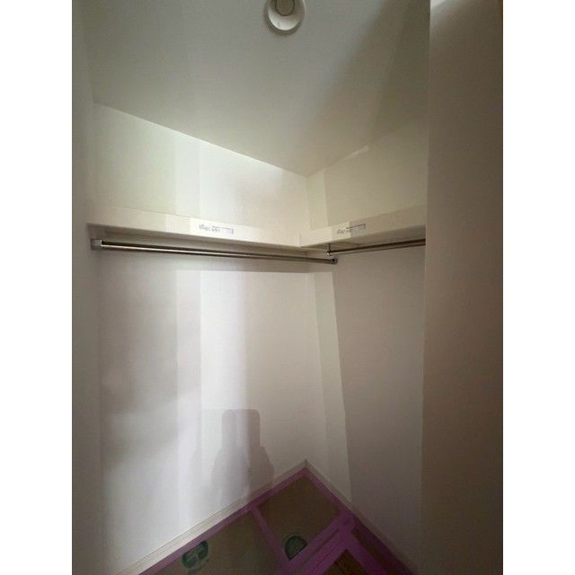 Rooms万代5の内装写真