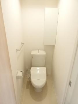 ＪＲ山陽本線 瀬戸駅 徒歩19分 3階建 築10年のトイレ写真