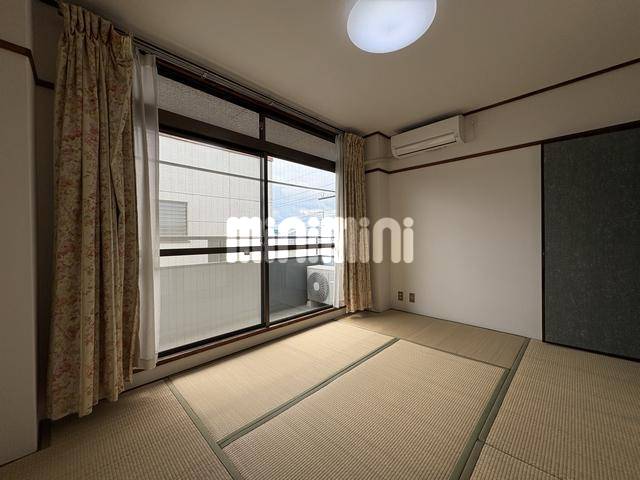 千代田マンションの居間写真