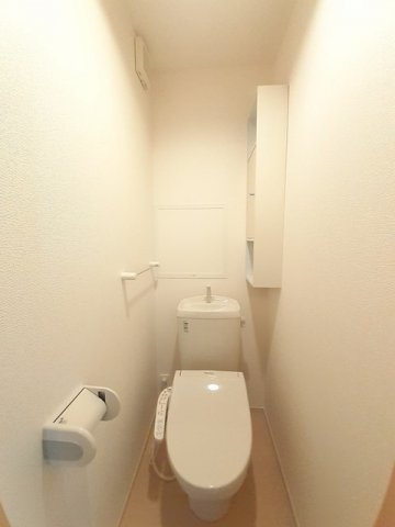 トイレ　コンパクトで使いやすいトイレです