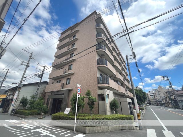 クロスロードの外観写真