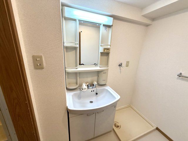 洗面設備　独立洗面化粧台付き☆
