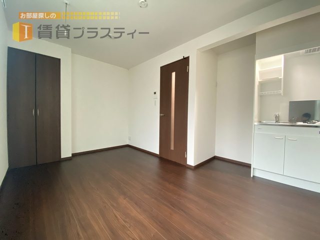 居室・リビング　シンプルで使いやすい居室です。