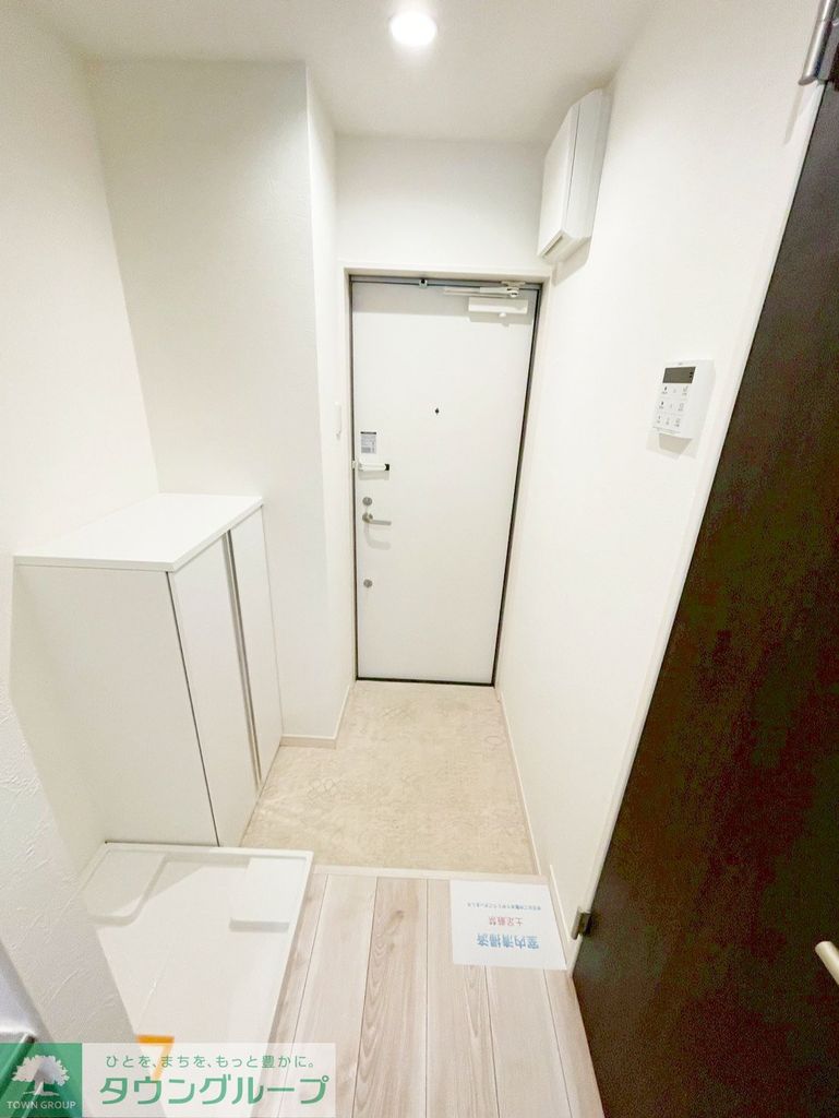 玄関　★お部屋探しは株式会社タウンハウジング東京まで★