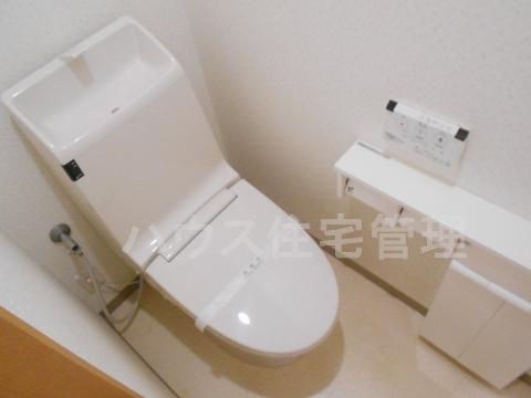 トイレ　シャワー付トイレ