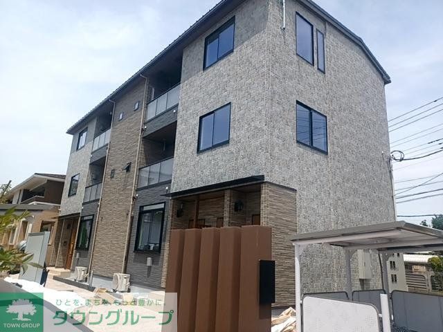ＪＲ京浜東北線 蕨駅 バス乗車時間：24分 最寄りバス停で下車 徒歩3分 3階建 築2年の外観写真