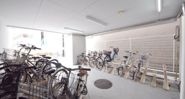 駐車場　駐輪場