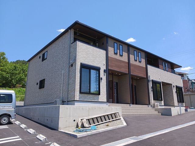 アップヒルズII
