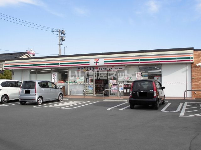 コンビニ　セブンイレブン福山引野５丁目店（コンビニ）まで692m