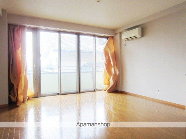 レーベンハイム日装の居間写真