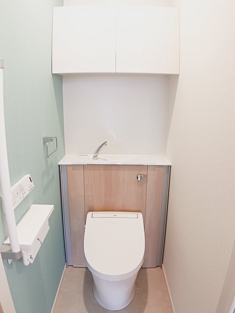 仙台市地下鉄南北線 泉中央駅 2階建 築2年のトイレ写真