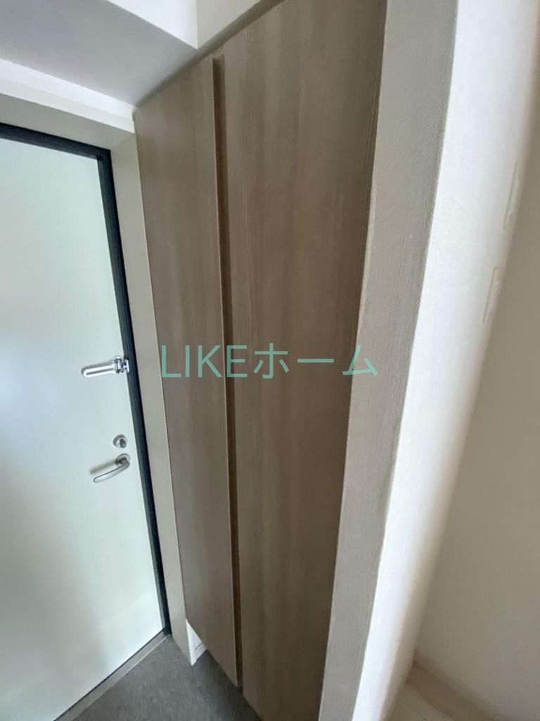収納　バルコニー