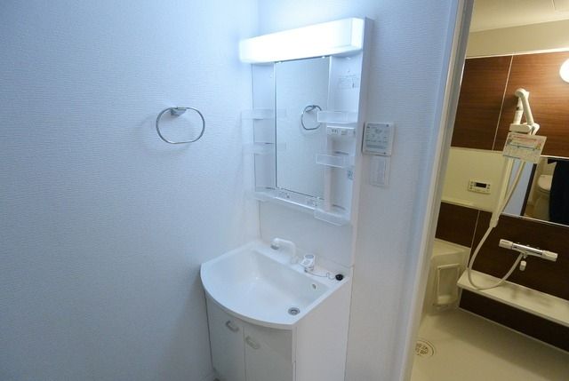 洗面設備　★生活に便利な独立洗面台です★
