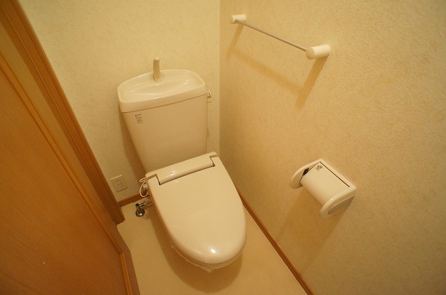 ラブリーハウスのトイレ写真
