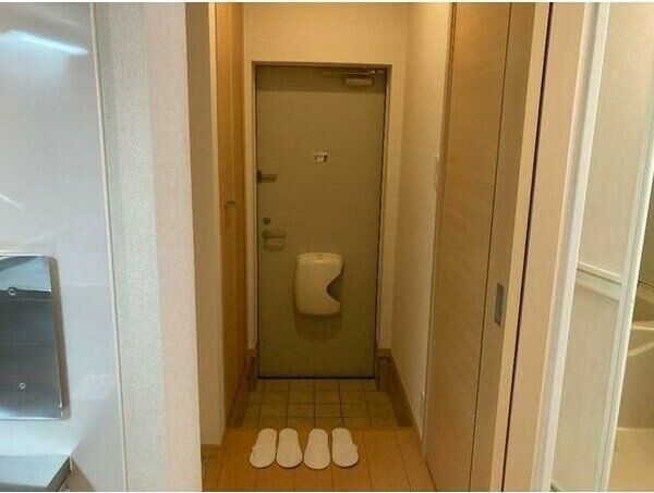F・Pクレストクワットロの玄関写真