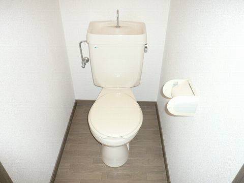 ＪＲ鹿児島本線 福工大前駅 徒歩17分 2階建 築30年のトイレ写真