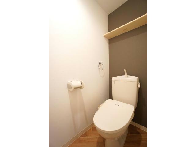 ＪＲ東海道本線 高塚駅 徒歩15分 2階建 築20年のトイレ写真