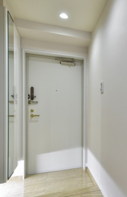 アエリア三軒茶屋の玄関写真