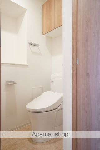都営新宿線 一之江駅 徒歩8分 10階建 築6年のトイレ写真